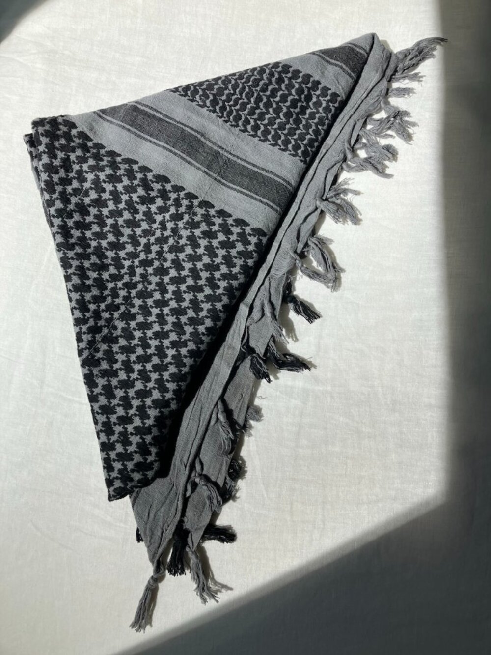 Shemagh Keffiyeh Scarf Gray Man Tactical Cotton Head Wrap With Tassles Used